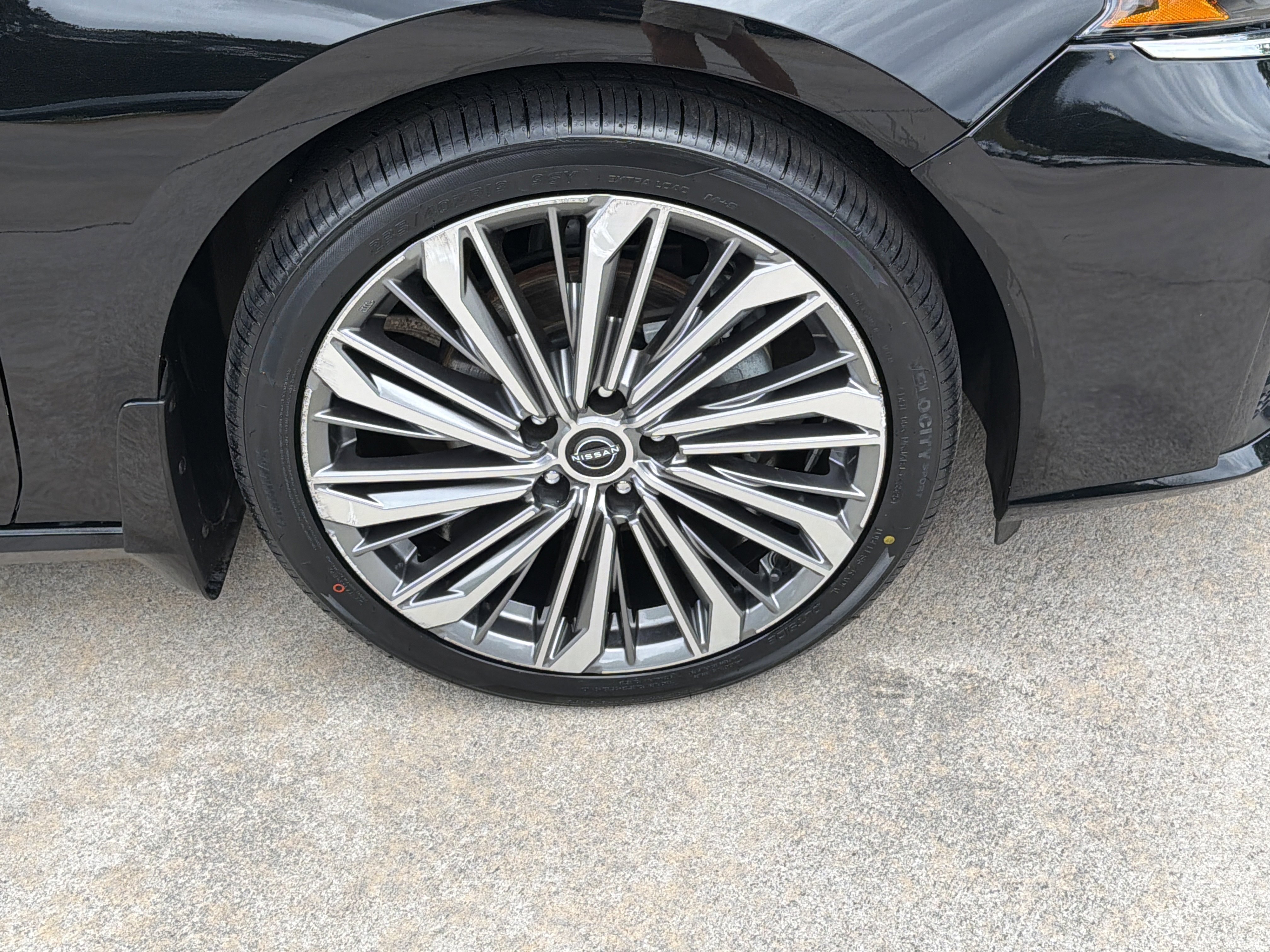 Used 2024 Super Black Nissan 2.5 SL image 13