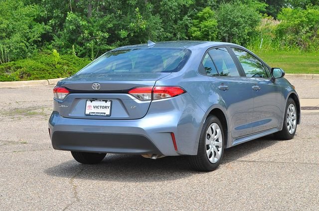 Certified Used 2024  Toyota LE image 3