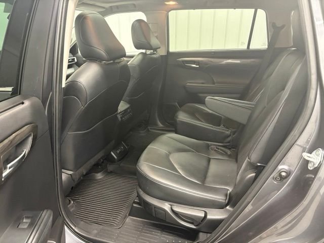 2023 Toyota Highlander Platinum - Photo 11