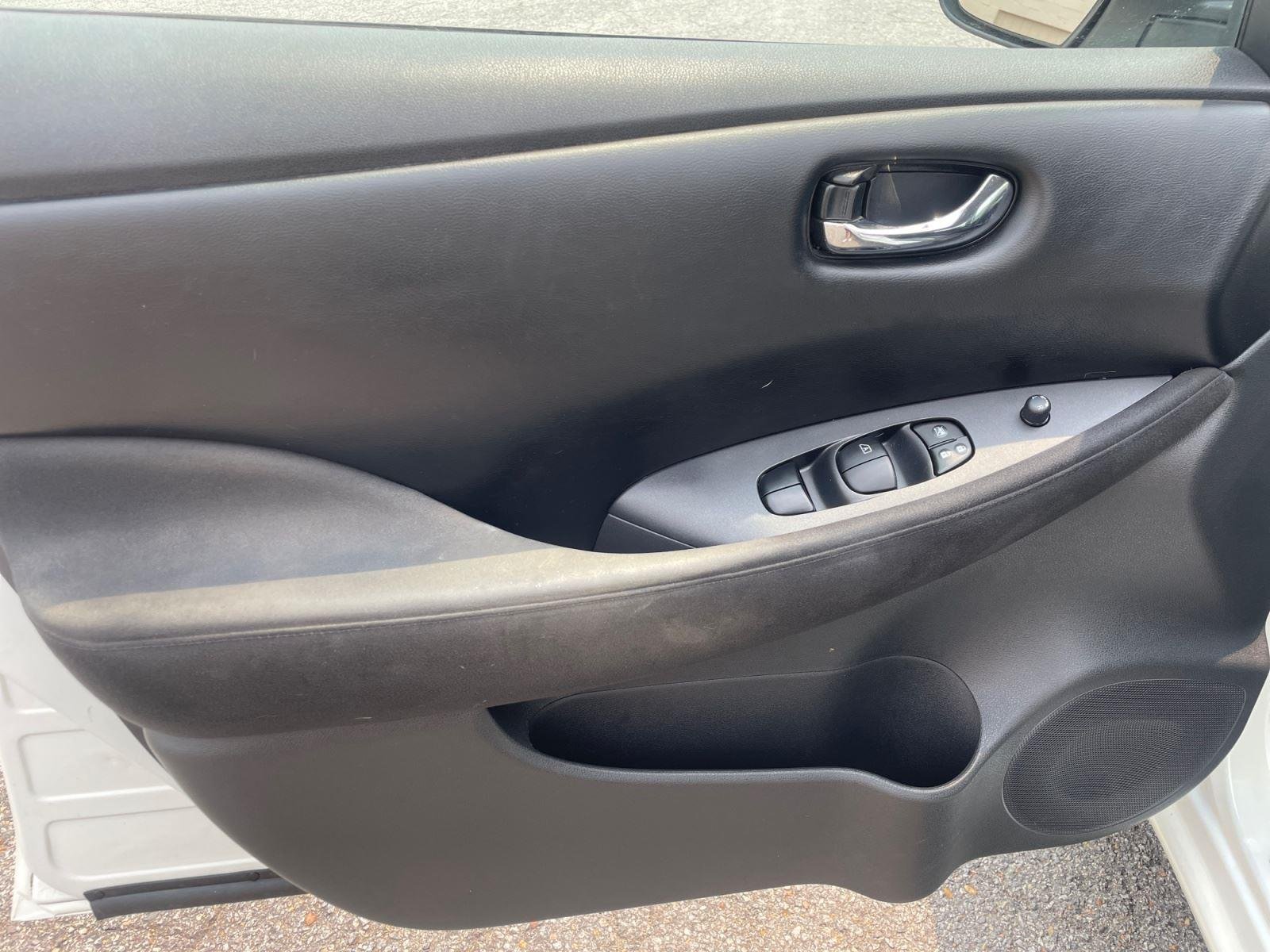 Used 2016 Pearl White Nissan S image 18