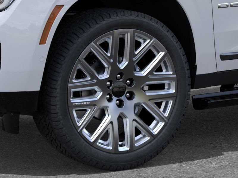 2026 GMC Yukon XL Denali Ultimate - Photo 10