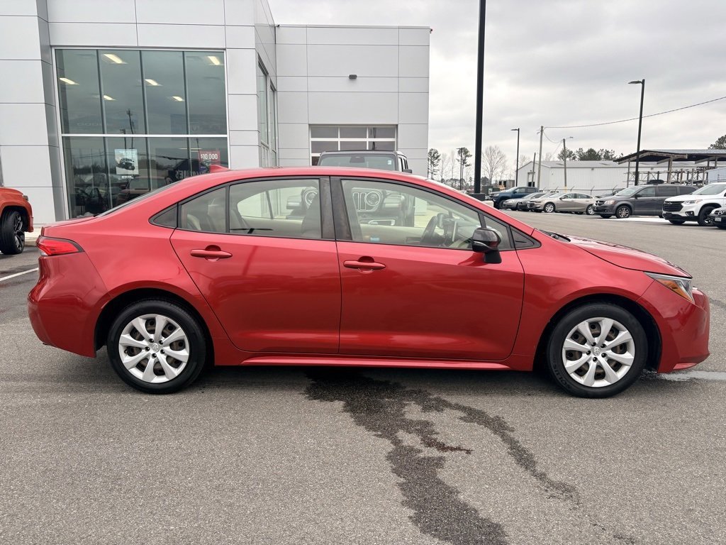 Used 2020 Toyota Corolla LE with VIN JTDEPRAEXLJ005575 for sale in Franklin, VA
