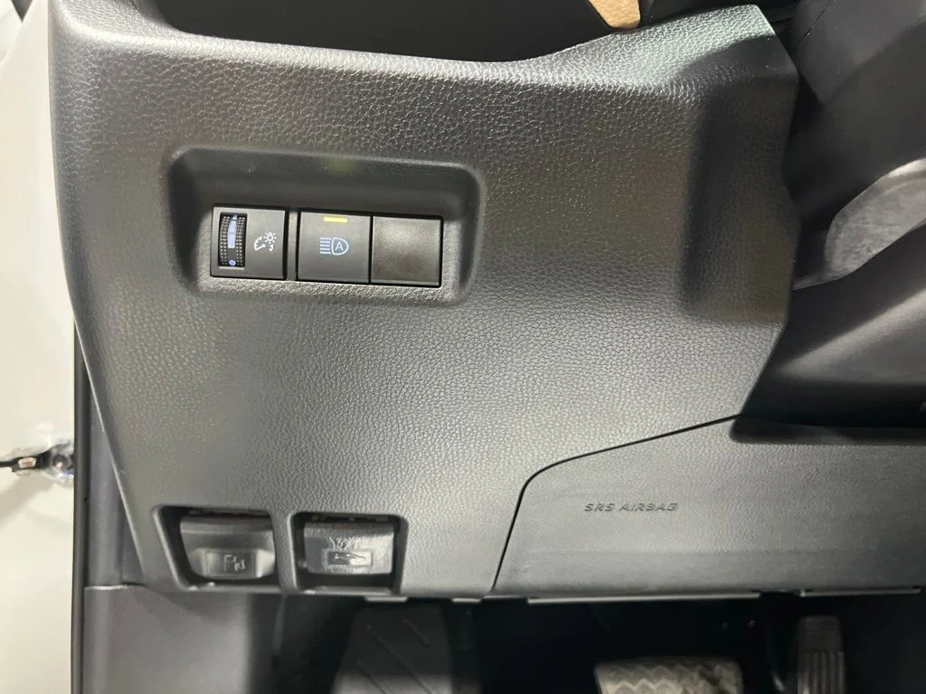 Used 2021 Super White Toyota XLE image 13