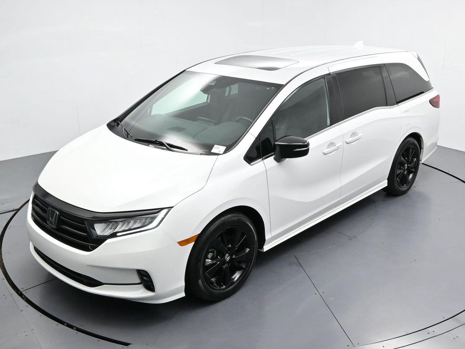 Used 2024 White Honda Sport image 35