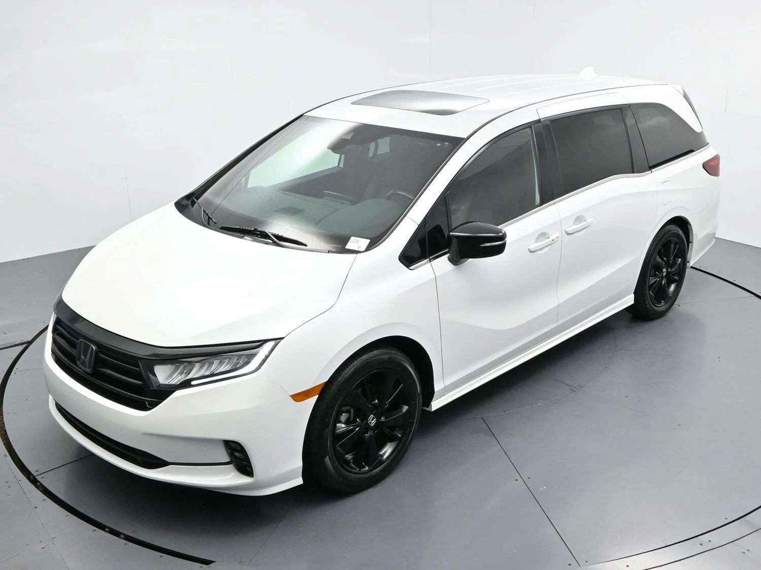 Used 2024 White Honda Sport image 35