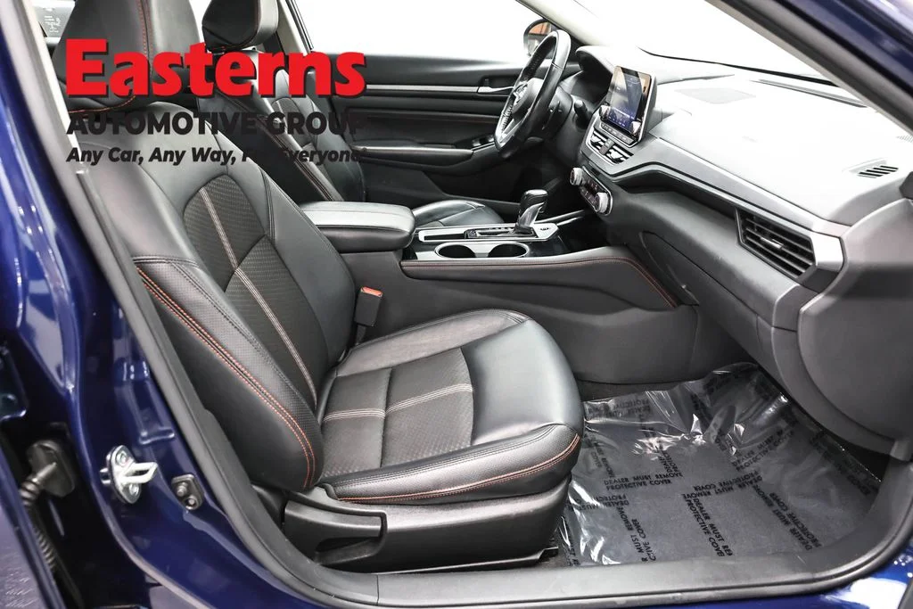 Used 2023 Blue Nissan 2.5 SR image 24
