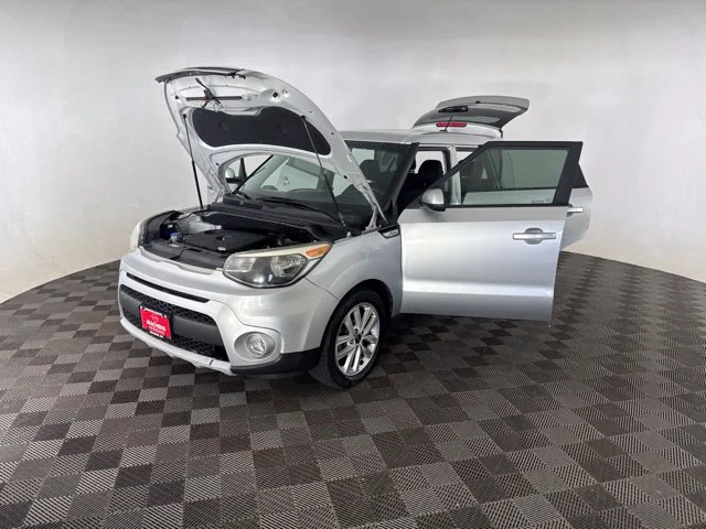 Used 2019 Silver Kia Plus image 13