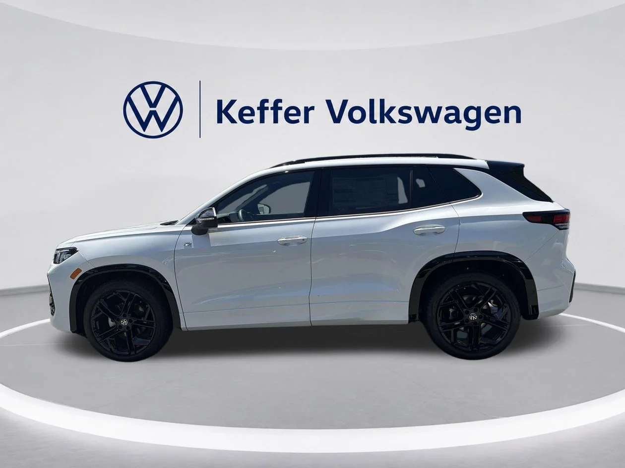 New 2026 White/off-white Volkswagen 2.0T SE R-Line Black image 2
