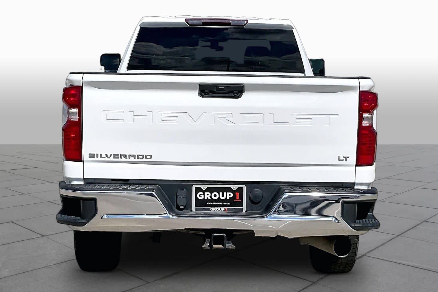 Used 2023 Summit White Chevrolet LT image 5