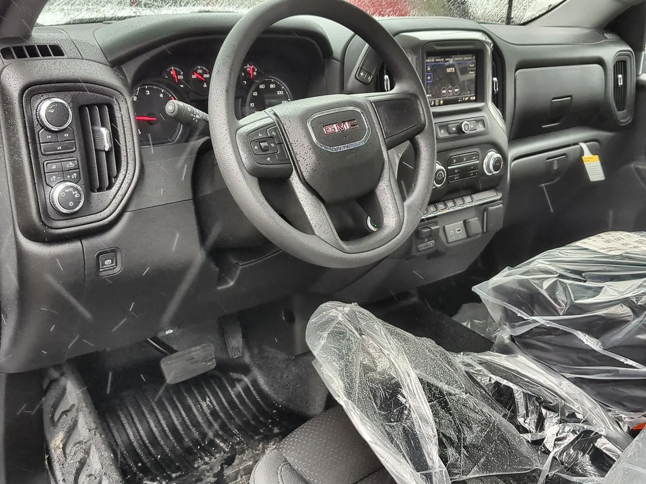 2025 GMC Sierra 2500HD Pro - Photo 10