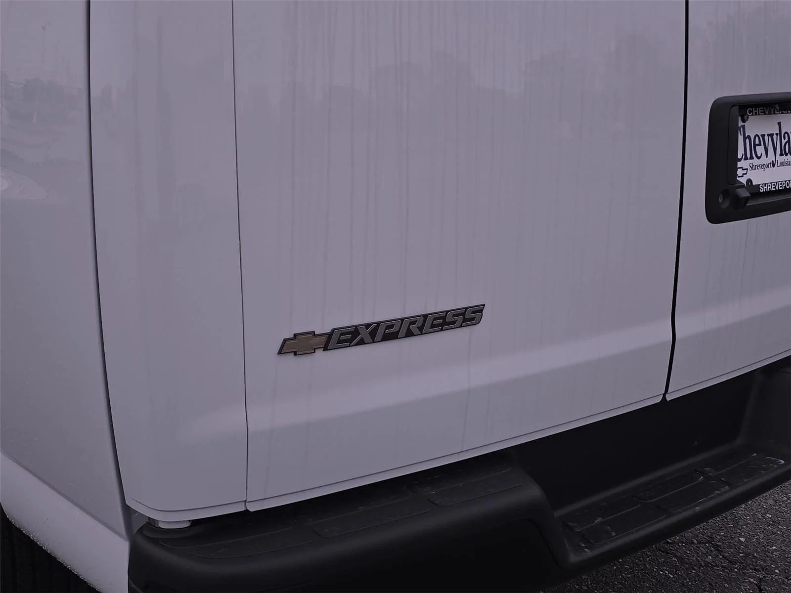 2026 Chevrolet Express Cargo Work Van - Photo 27