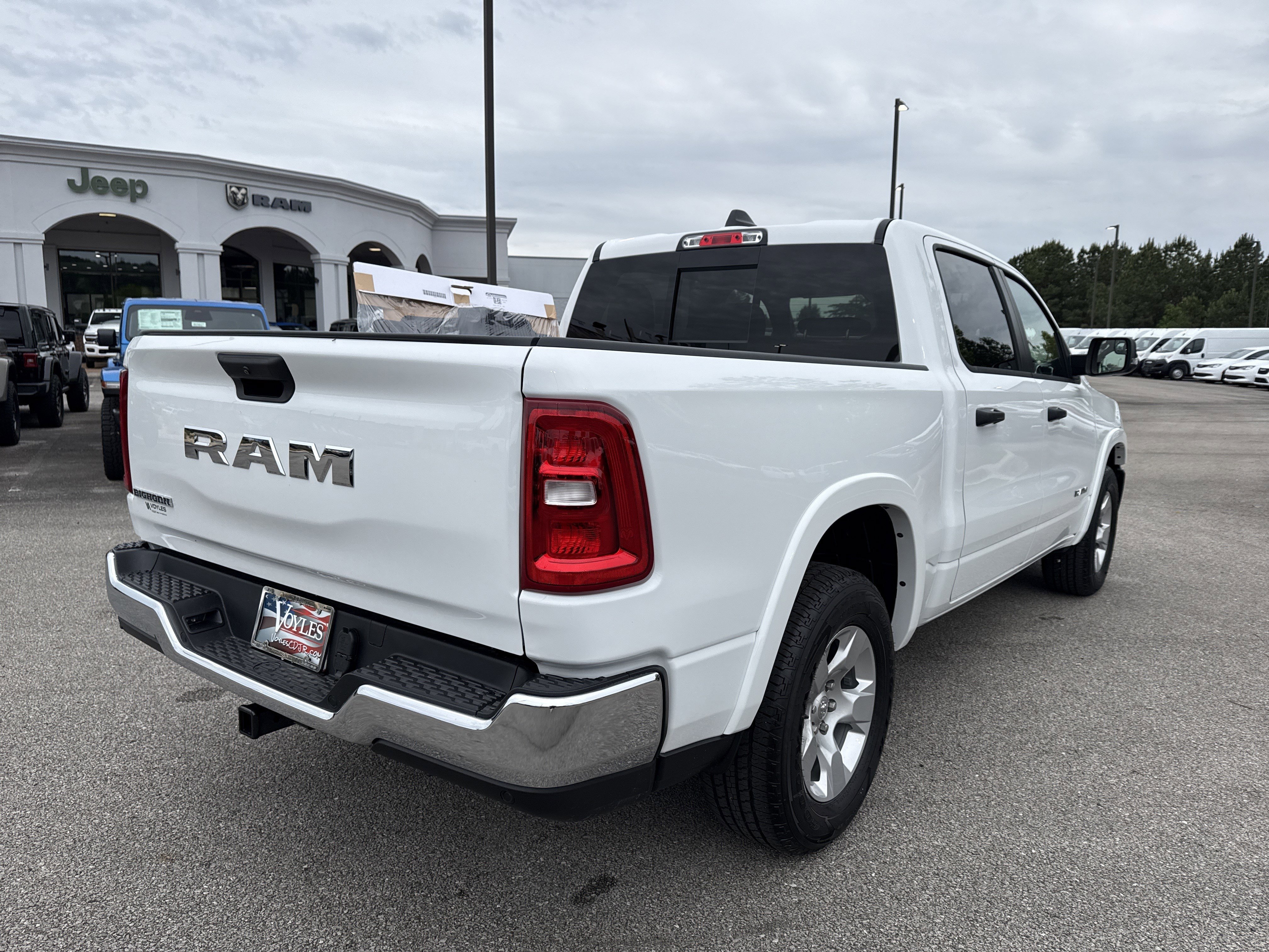 New 2026 Bright White Clearcoat RAM Big Horn/Lone Star image 7