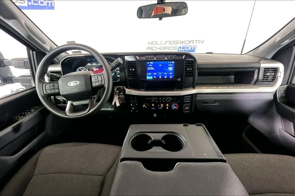 Used 2024 Oxford White Ford XL image 11
