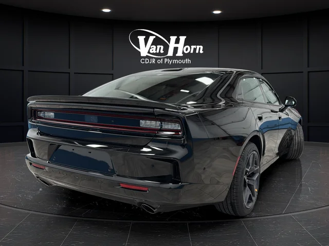 New 2026 Diamond Black Crystal Pearlcoat Dodge R/T image 7