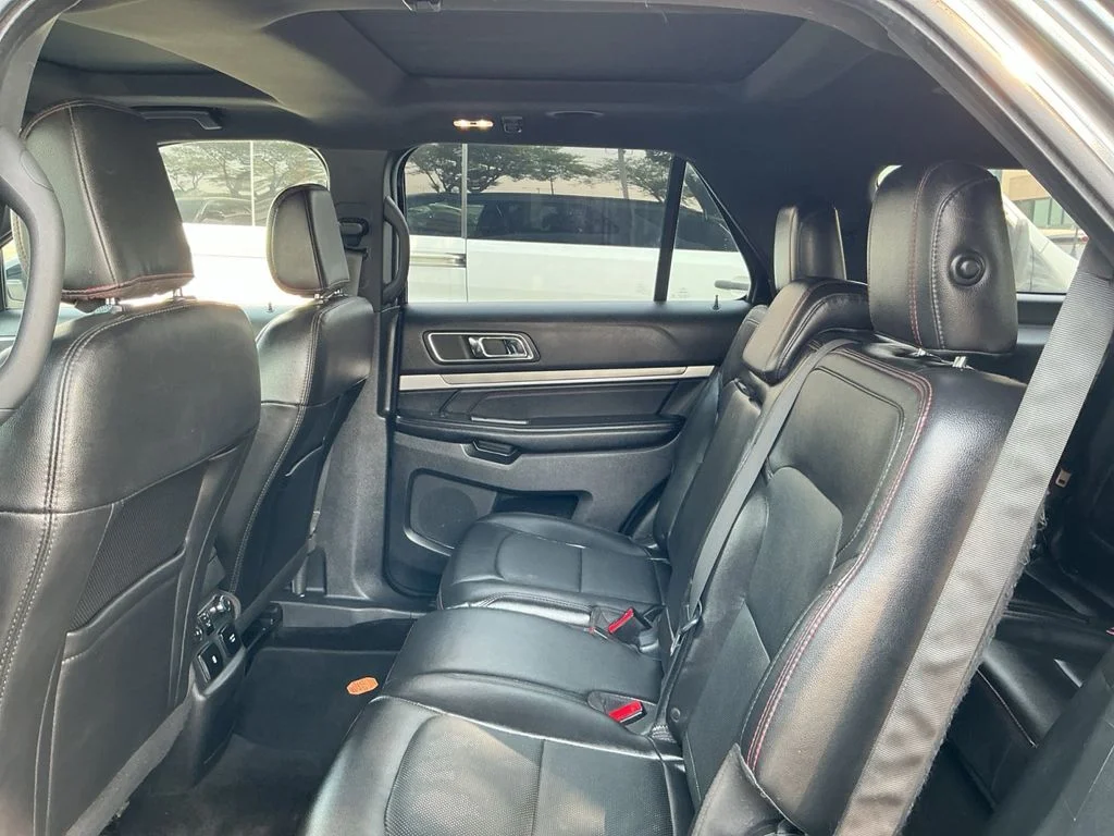 Used 2018 Gray Ford Sport image 22