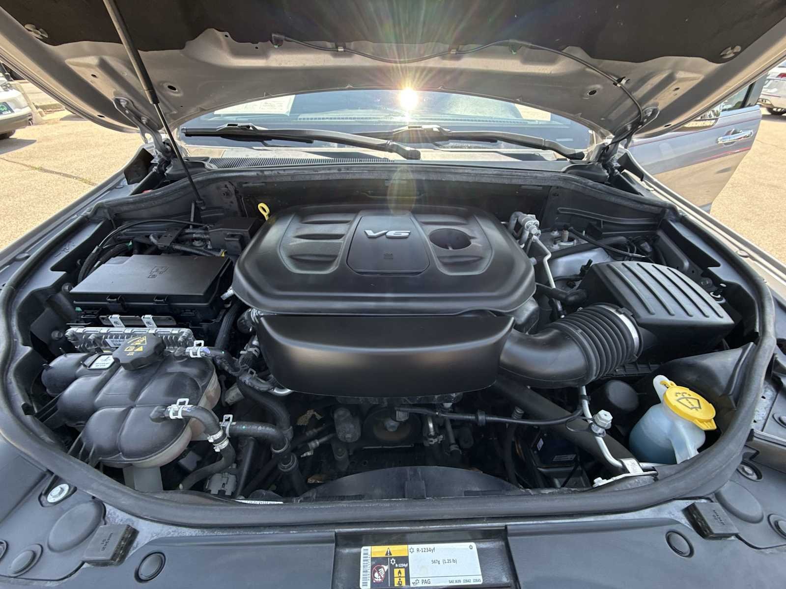 Used 2018 Silver Jeep Overland 4x4 image 30