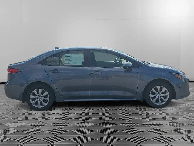 New 2027 Celestite Toyota LE image 5