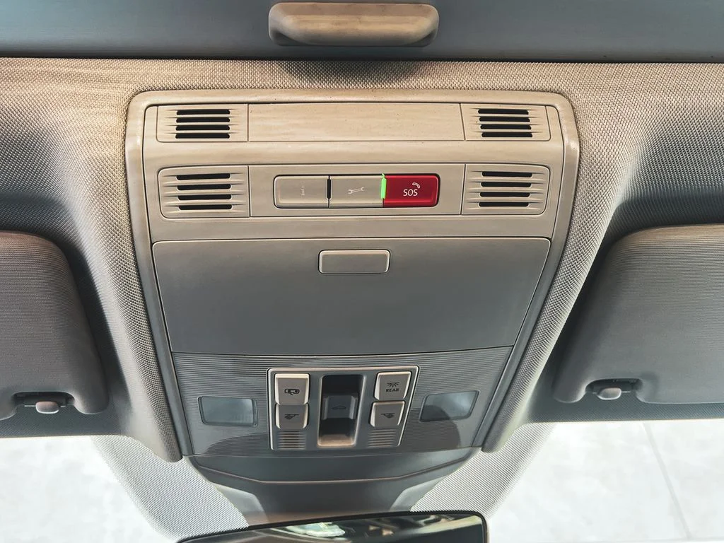 2025 Volkswagen Jetta SE - Photo 16