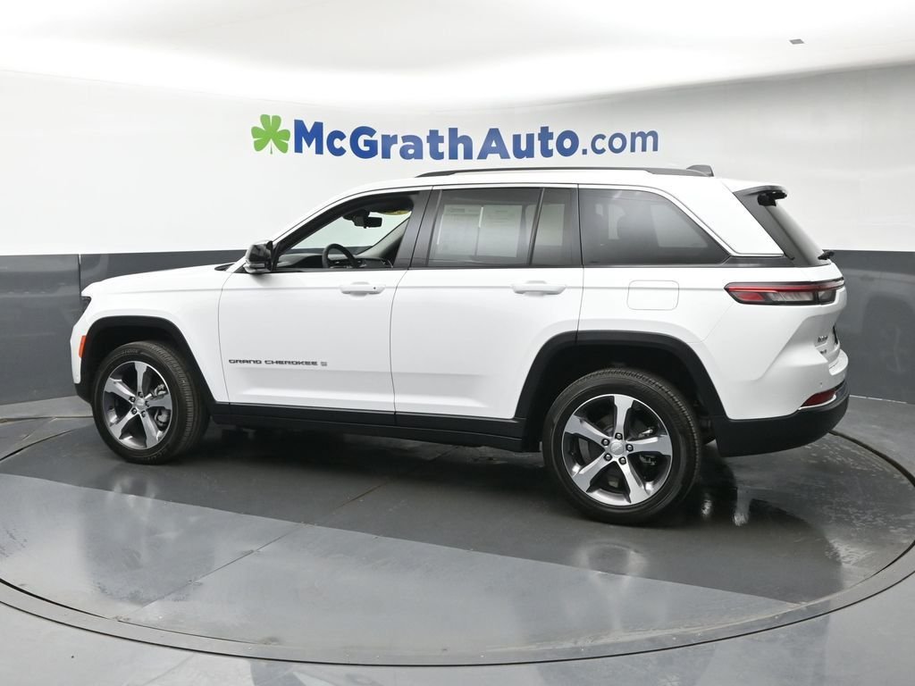 Used 2023 White Jeep Limited image 23