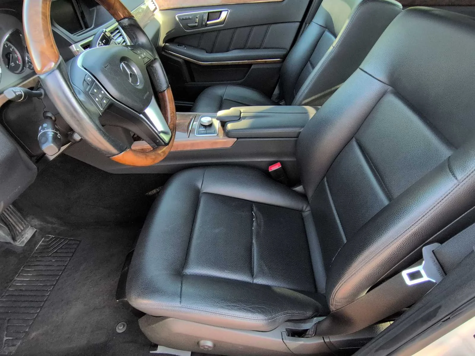 Used 2012 Iridium Silver Metallic Mercedes-Benz E 350 Sport image 17
