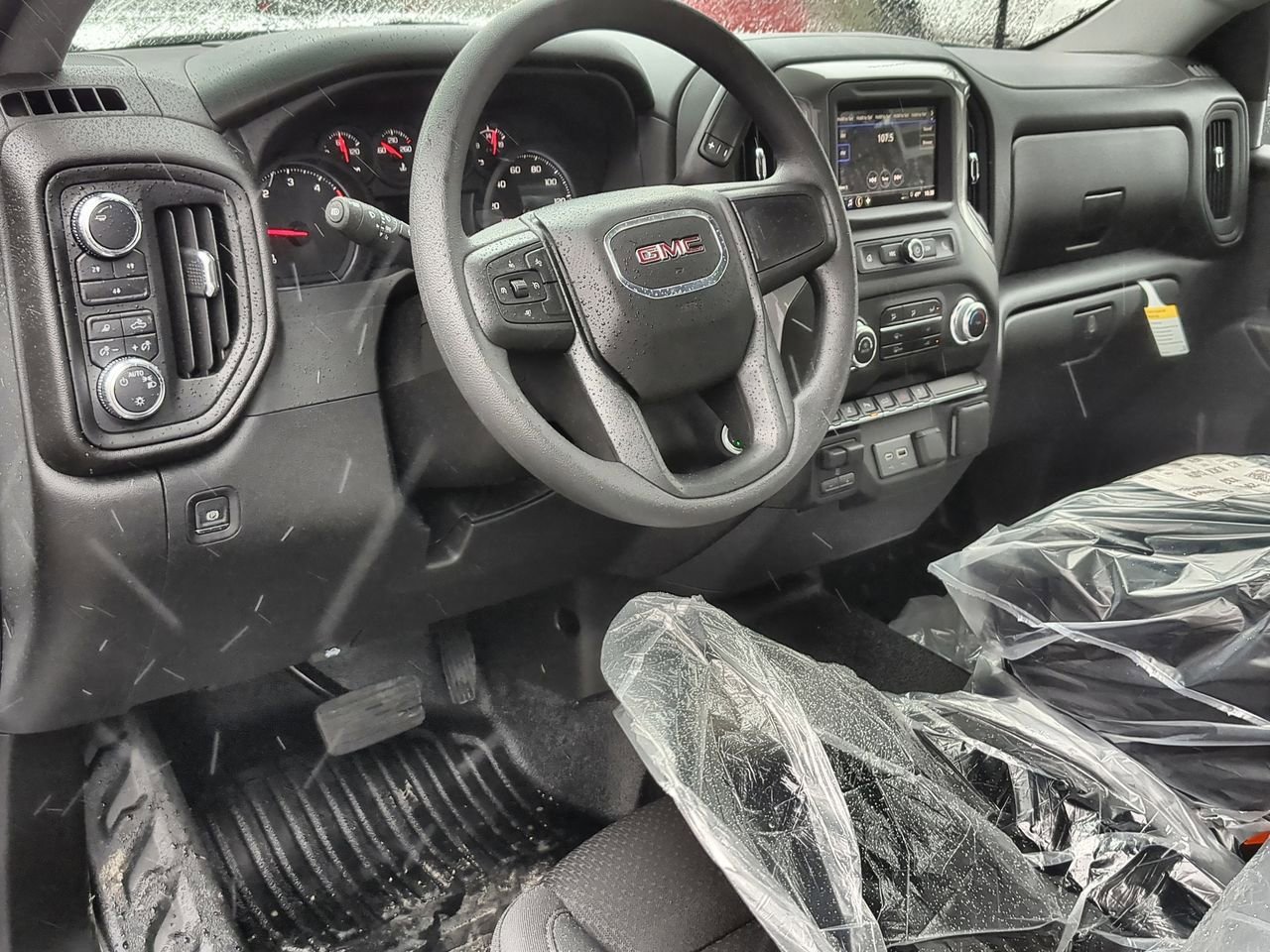 New 2025 Summit White GMC Pro image 10