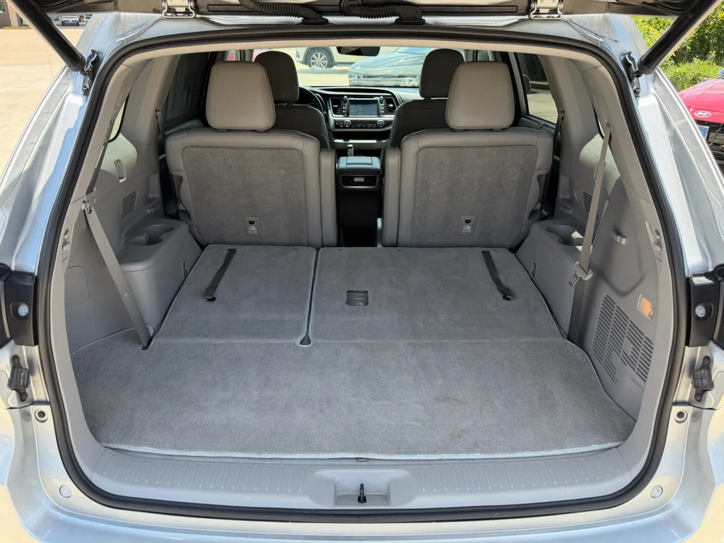 Used 2019 Celestial Silver Metallic Toyota Limited image 30