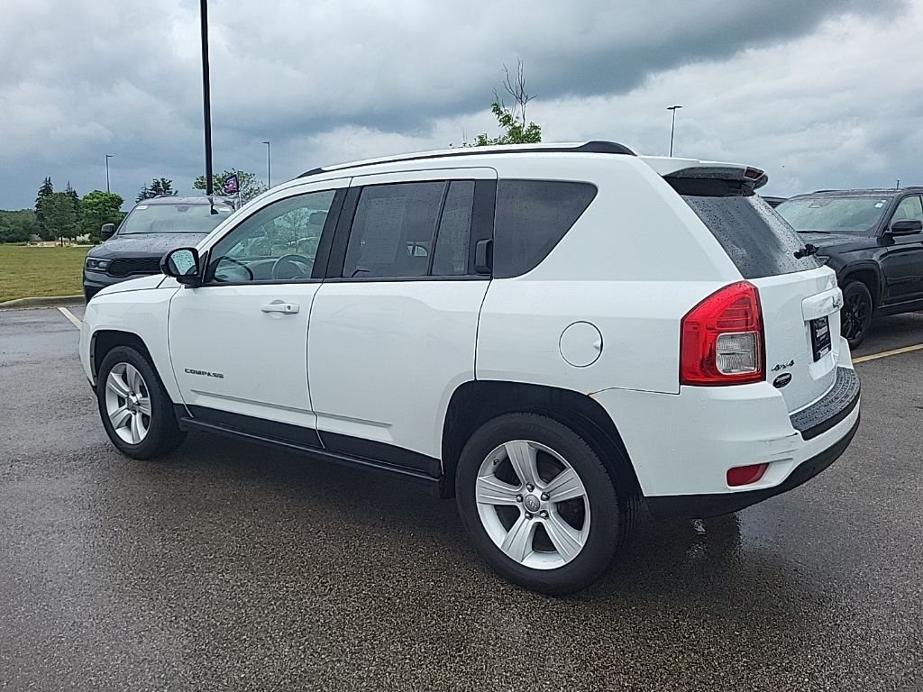 Used 2012 White Jeep Latitude image 3