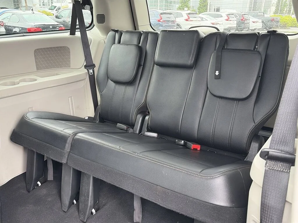 Used 2019 Bright White Dodge Crew Dilawri Certified   No Accidents   Regularly image 30