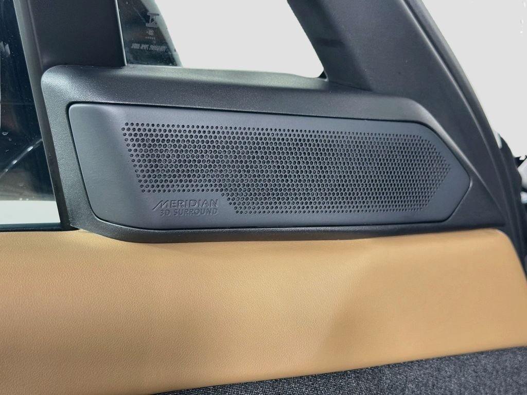 Certified Used 2025 Green Land Rover Dynamic SE image 19