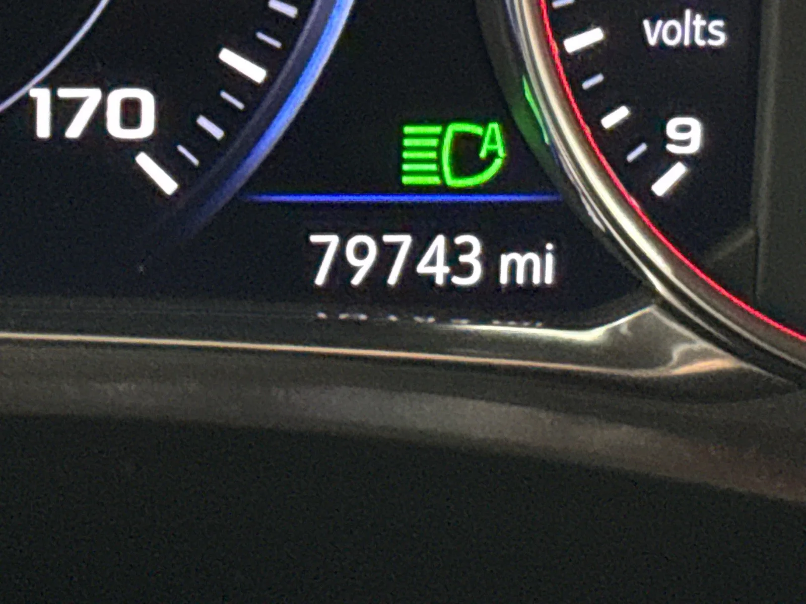 Used 2023 Iridescent Pearl Tricoat Chevrolet Premier FWD image 30