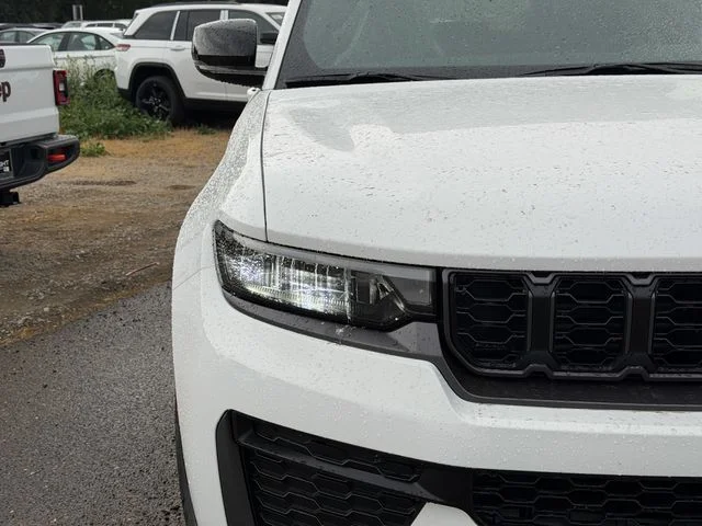 New 2026 Bright White Clearcoat Jeep Altitude image 5
