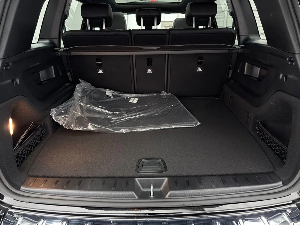 New 2026 Black Mercedes-Benz GLB 250 image 23