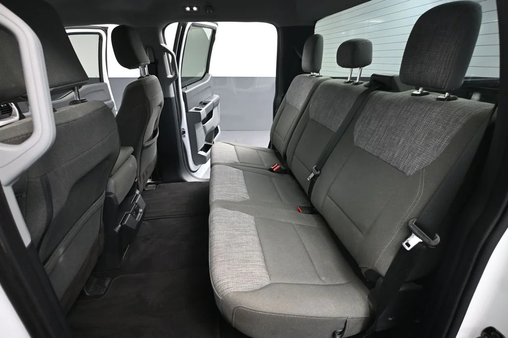 Used 2023 White Ford XLT image 35