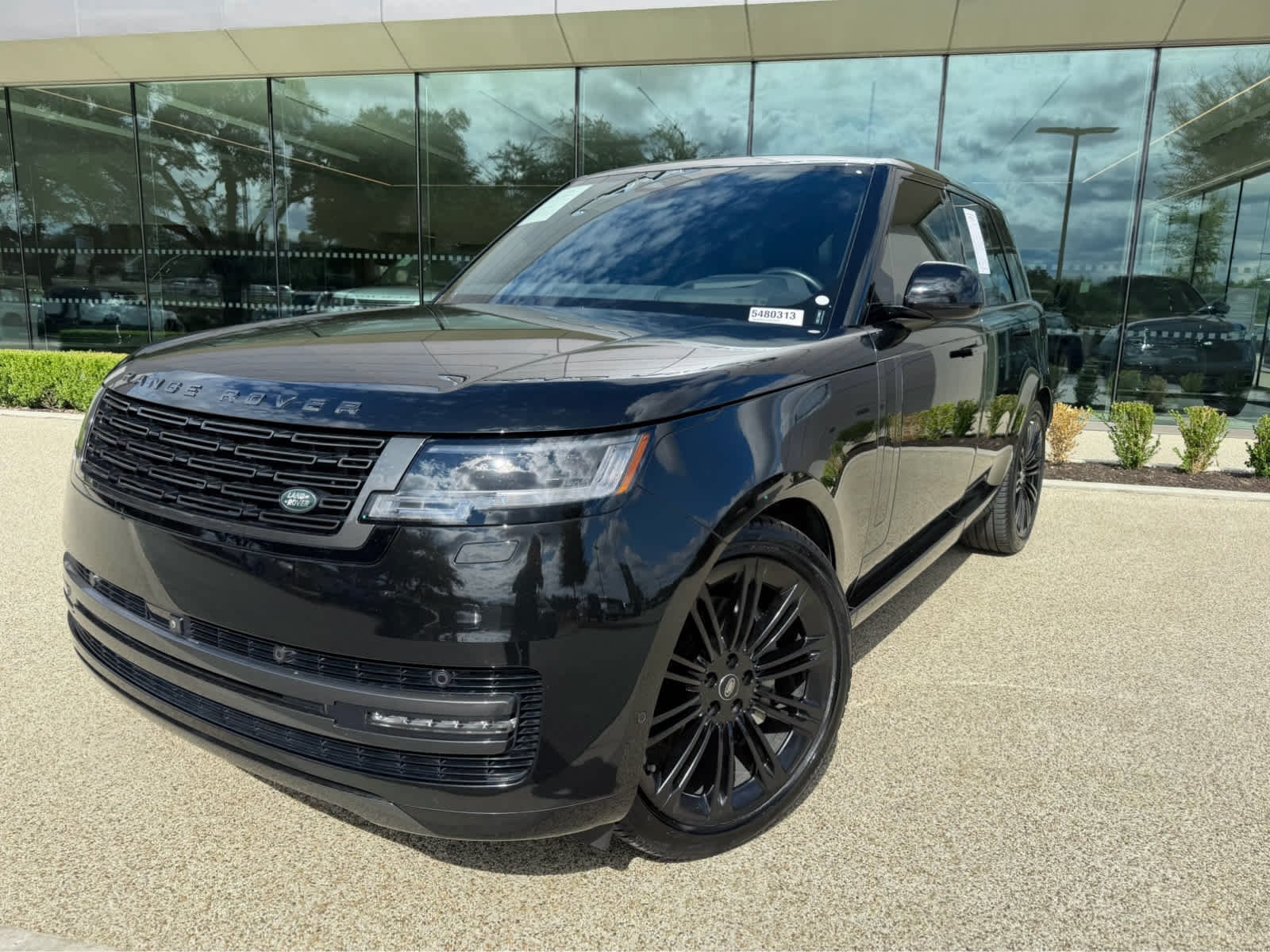 2024 Land Rover Range Rover SE
