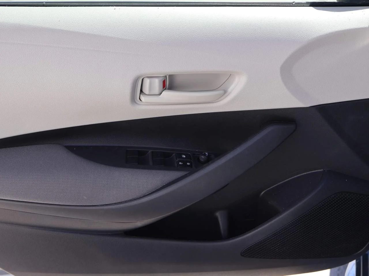 Used 2024 Celestite Toyota LE image 7