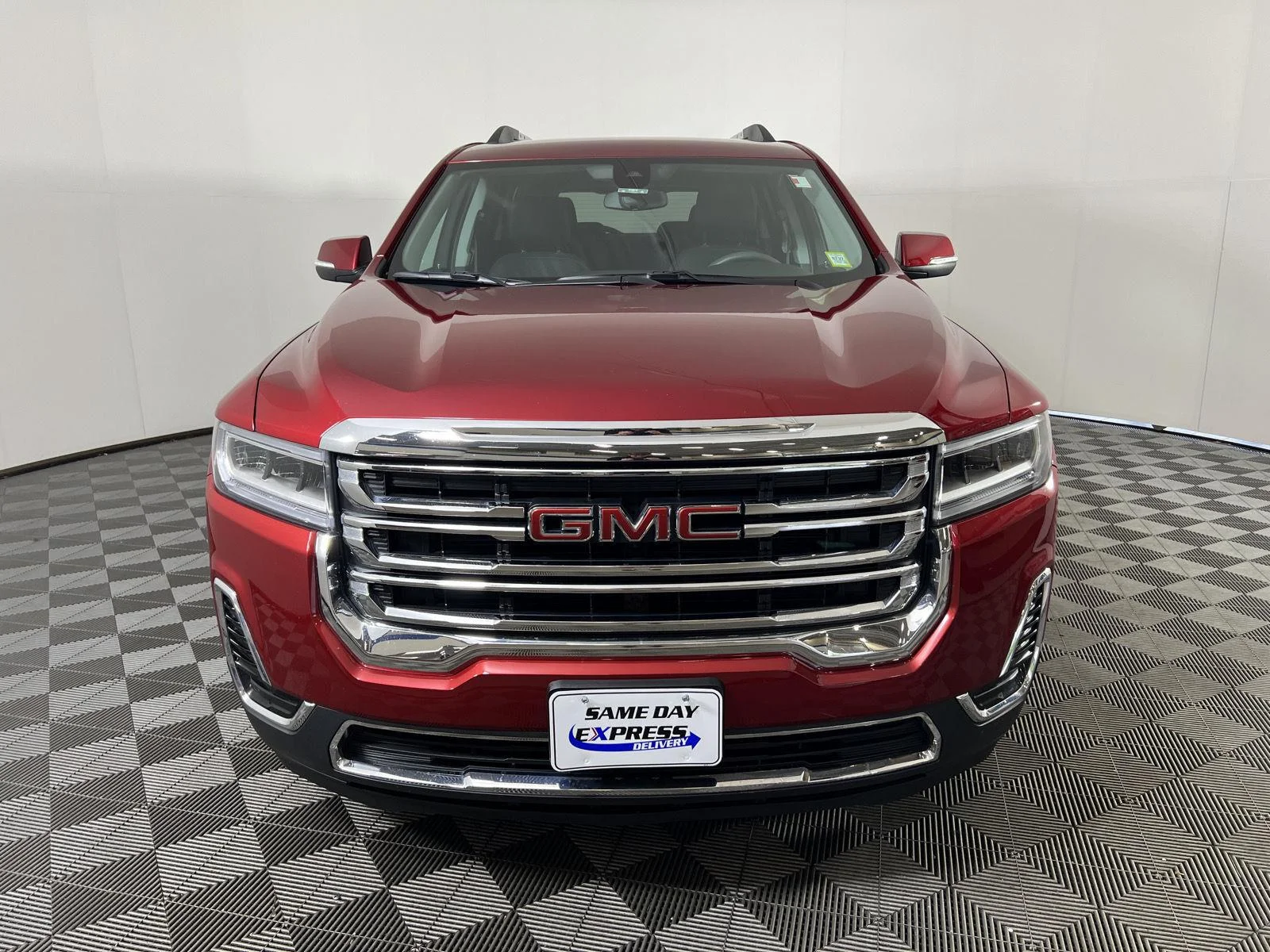Used 2023 Volcanic Red Tintcoat GMC SLE image 33