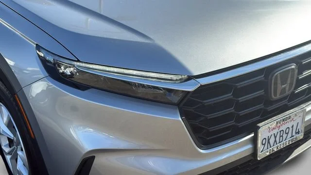 Used 2024 LUNAR SILVER METALLIC Honda LX image 35