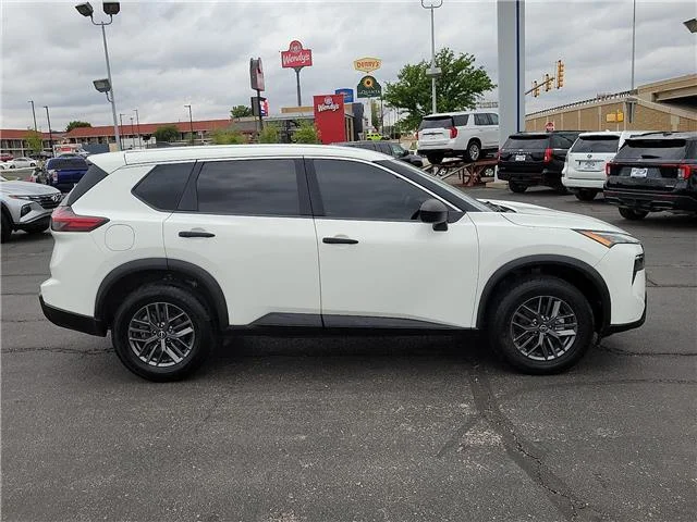 Used 2024 Glacier White Nissan S image 4
