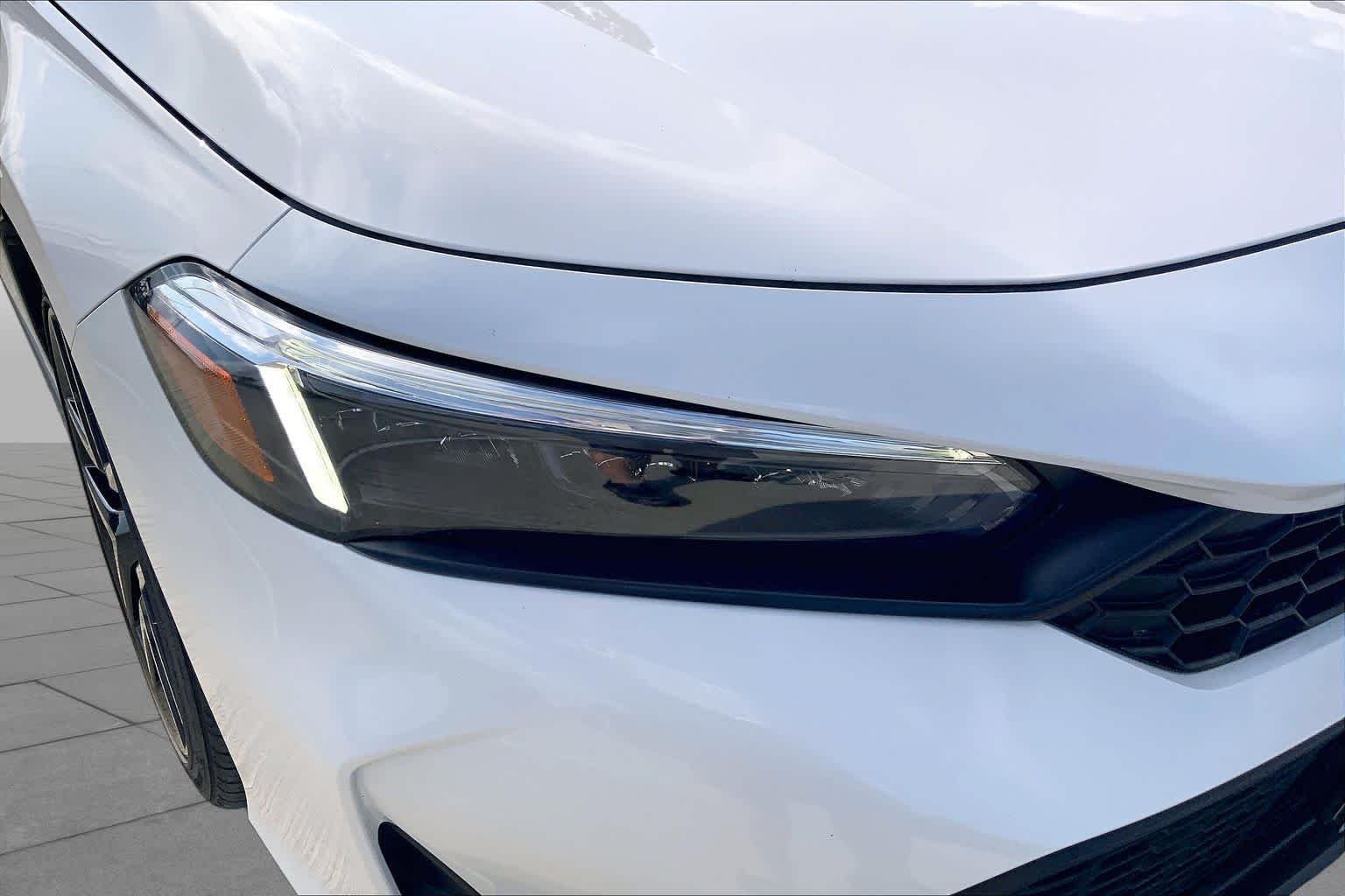2026 Honda Civic Hatchback Sport - Photo 27
