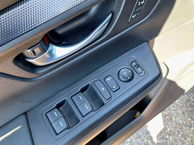 Used 2024  Honda Sport-L image 11
