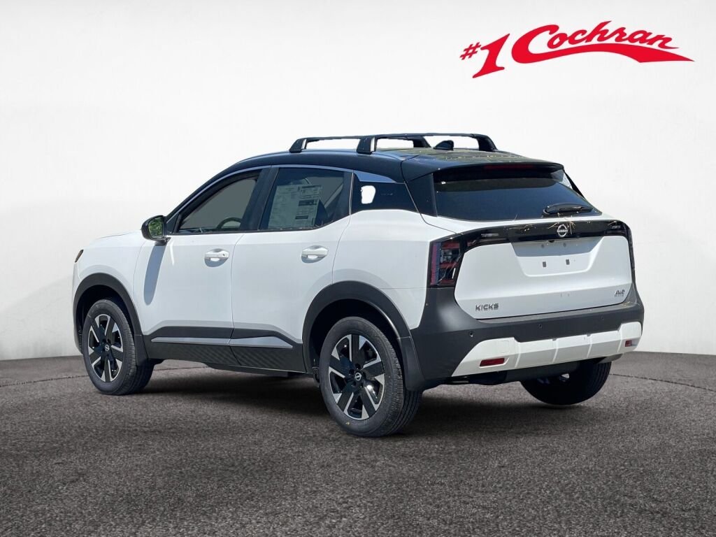 New 2026 Aspen White Tricoat/Super Black Nissan SV image 4
