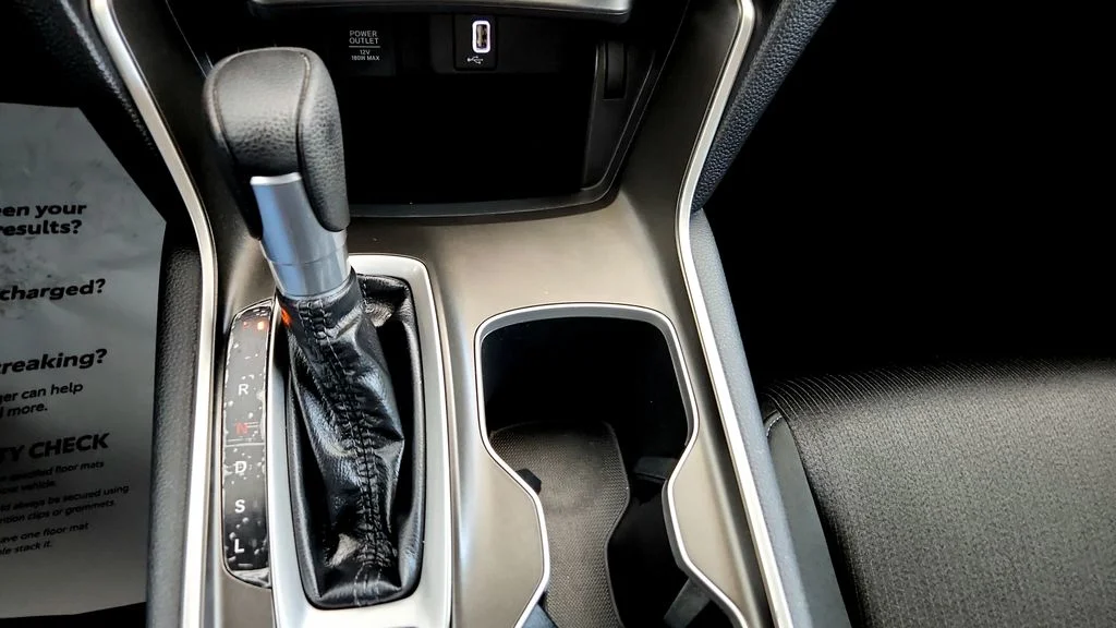 Used 2020  Honda LX image 27