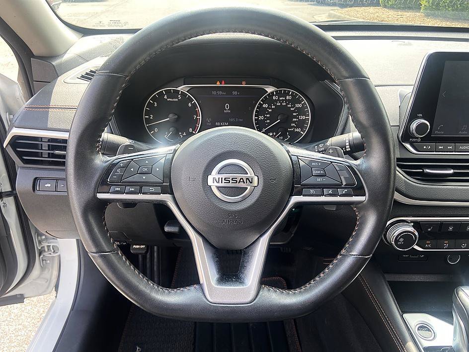 Used 2020 Pearl White Tricoat Nissan 2.5 SR image 13
