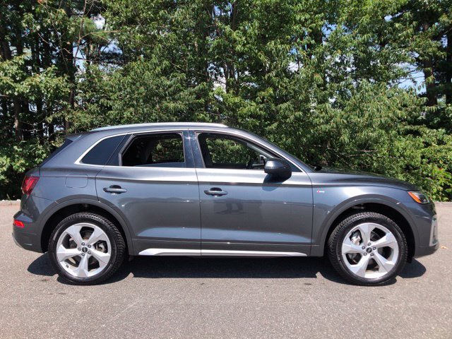 Used 2023 Daytona Gray Pearl Effect Audi 45 S line Premium image 3