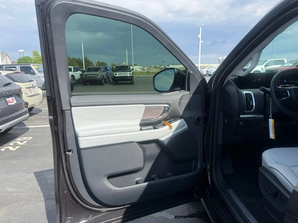 New 2026 Dark Matter Gray Metallic Ford MAX Platinum® image 13