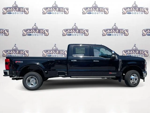 New 2026 Black Ford Lariat image 2