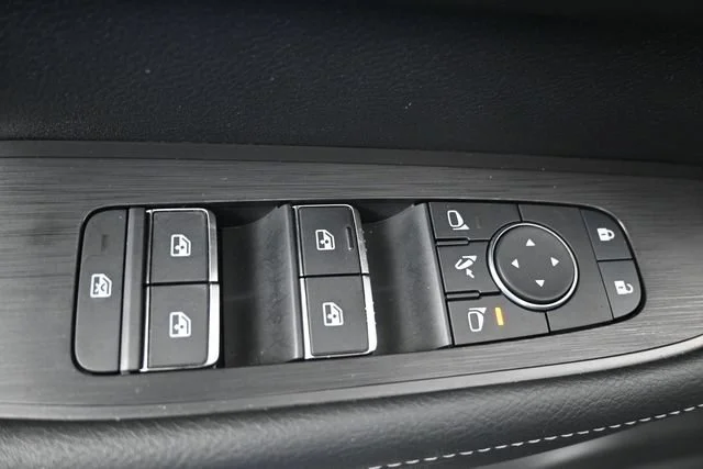 Used 2025 Alpine Metallic/super Black Nissan PRO-4X image 12