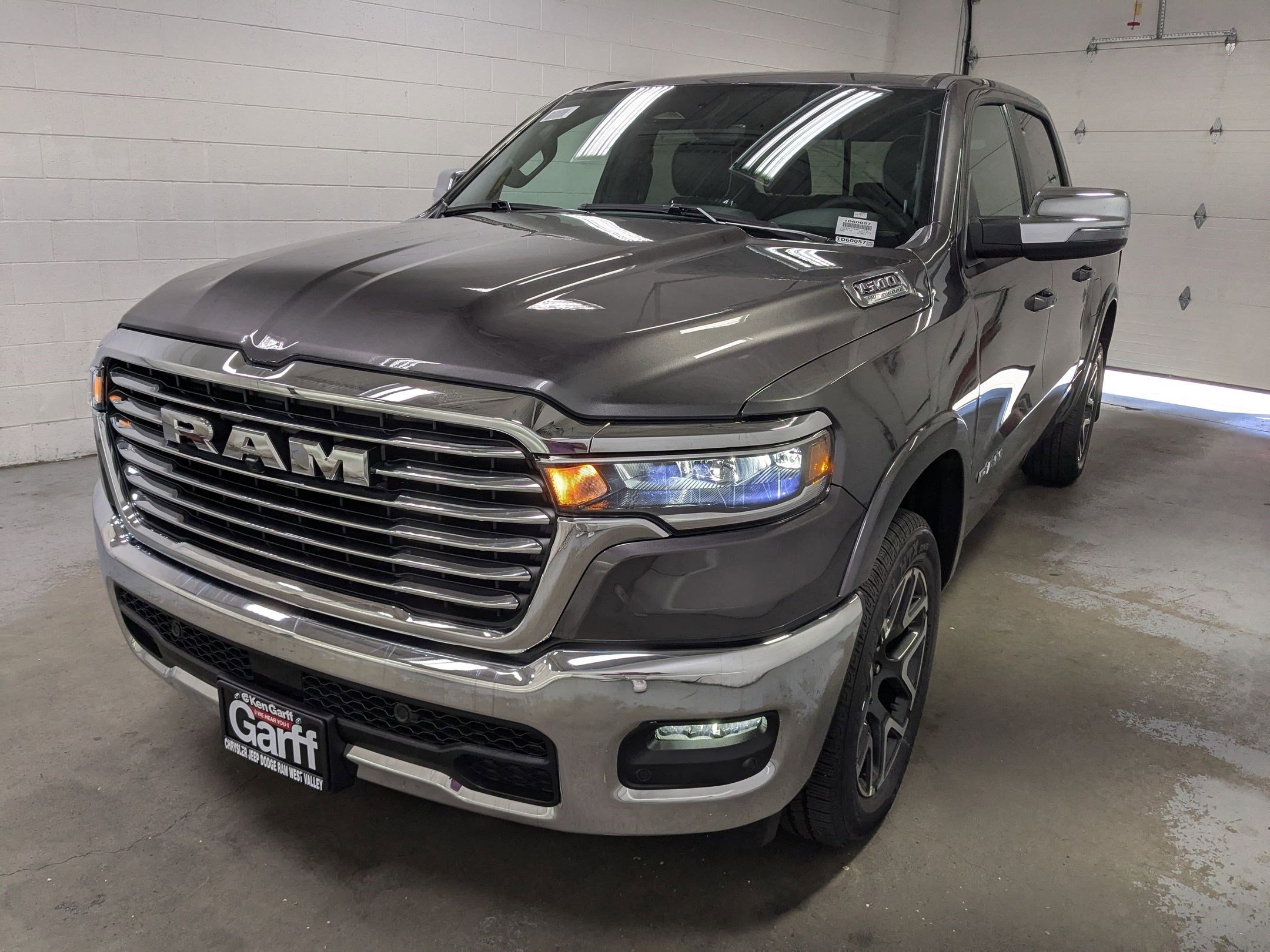 New 2026 Granite Crystal Metallic Clear-Coat Exterior Paint RAM Laramie image 9