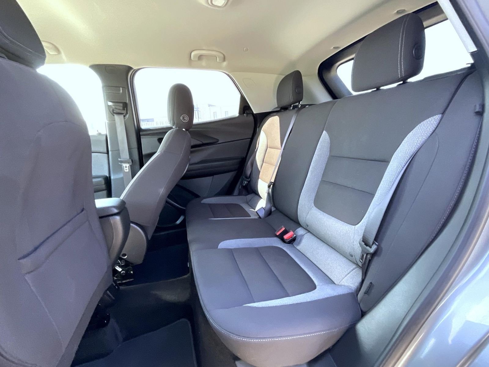 Used 2023 Gray Chevrolet LT image 19