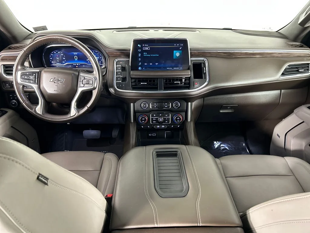 Used 2022 Red Chevrolet Z71 image 19